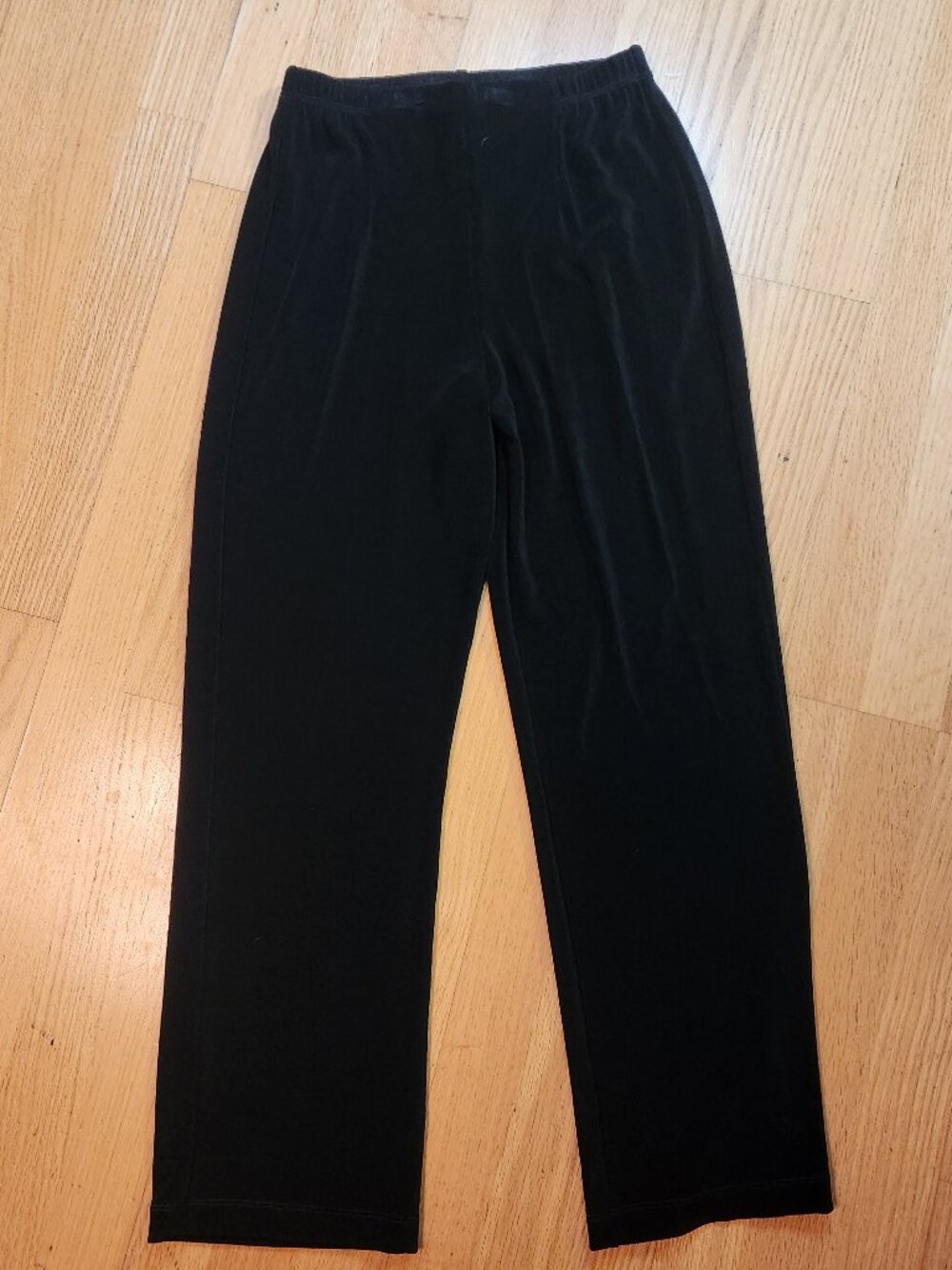 Chicos Travelers Pants Womens S/0 Short Black Slinky Pull On Preppy